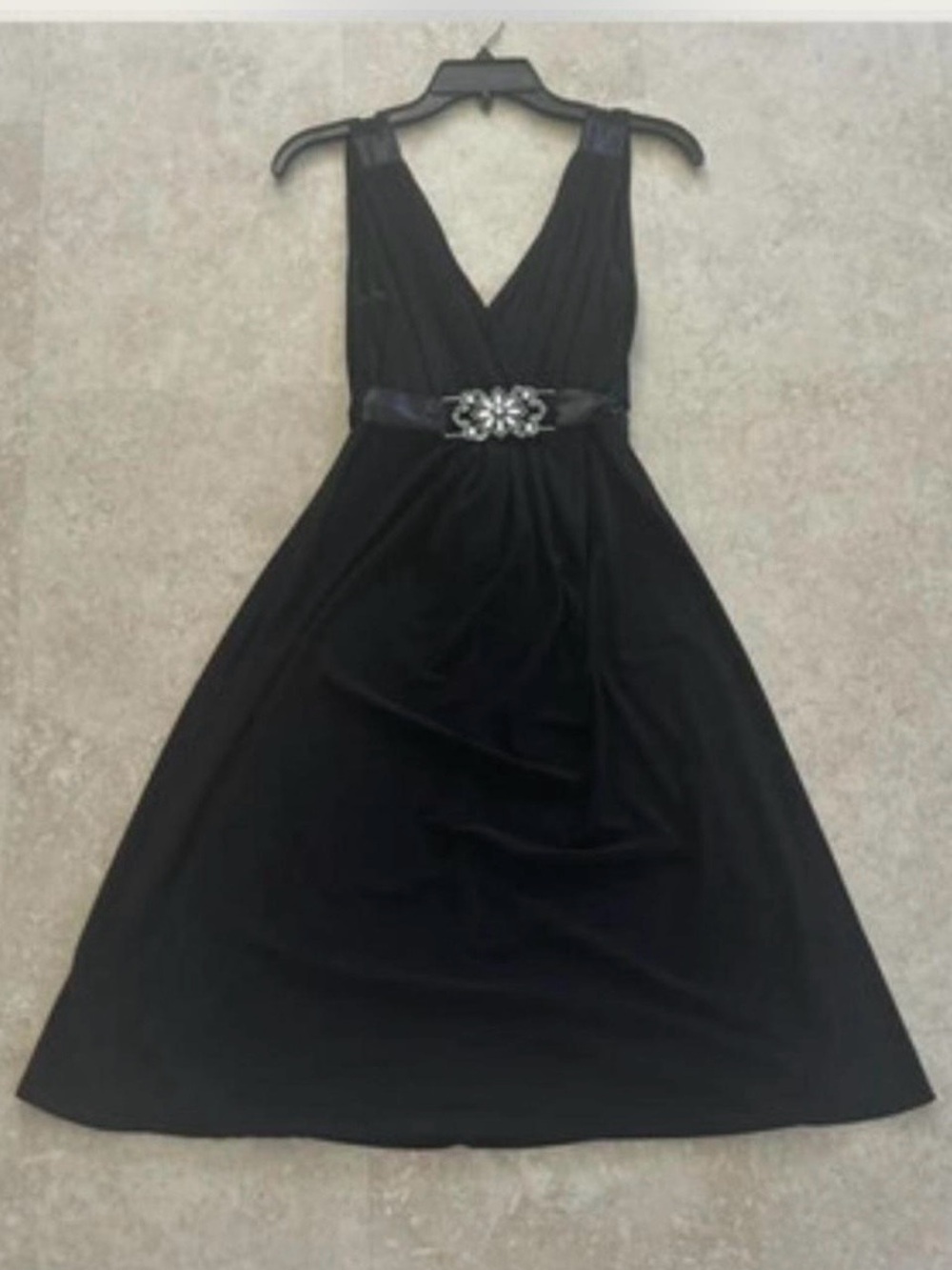 Scarlett Black V-Neck Midi Dress with Jeweled Waist